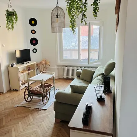 Stylish And Funky Flat In The Heart Of Debrecen