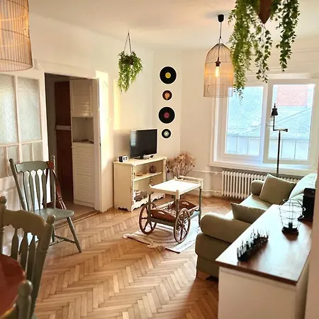 Apartman Stylish And Funky Flat In The Heart Of