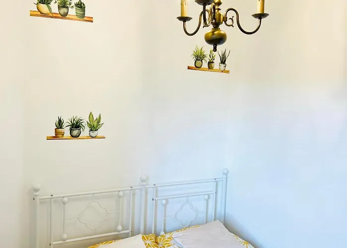 Stylish And Funky Flat In The Heart Of